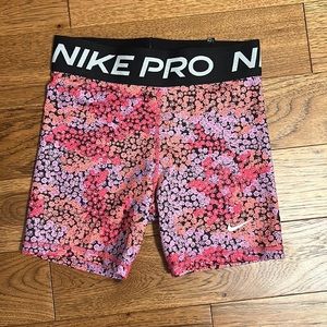 COPY - Nike Pro shorts